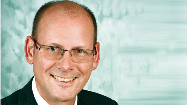 Holger Bödeker, AMA Service GmbH
»Wenn sich die mittelständischen Sensorhersteller mit IT-Experten auf Augenhöhe zusammentun, liegt darin
ein enormes Wachstumspotential für beide.«