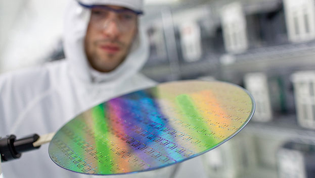 Weiterentwicklung der Mini-Transistoren .