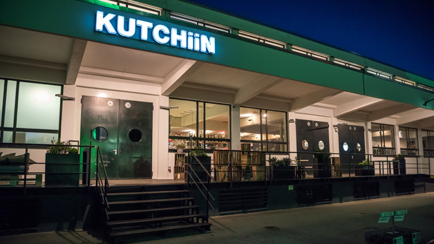 In diesem Jahr fand die Preisverleihung zum Distributor des Jahres 2017 im Kutchiin statt - von Küchenmeister und Fernsehkoch Holger Stromberg.